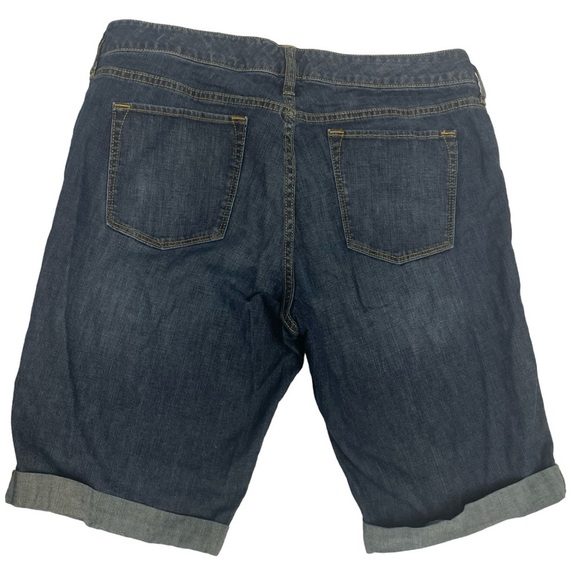 Banana Republic women’s dark wash capris size 12. - Picture 2 of 4